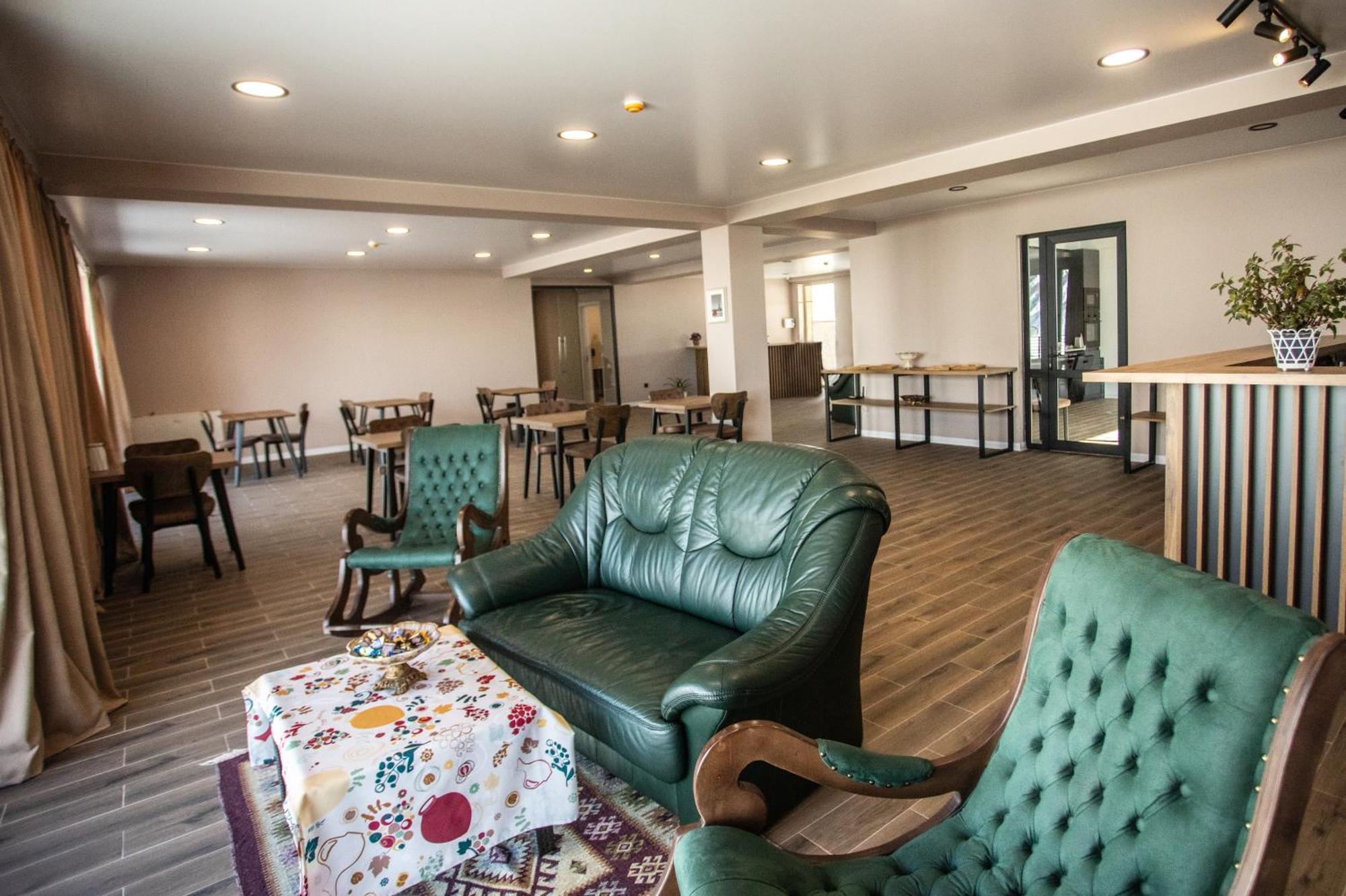 Kazbegi Hotel Grand View Ngoại thất bức ảnh