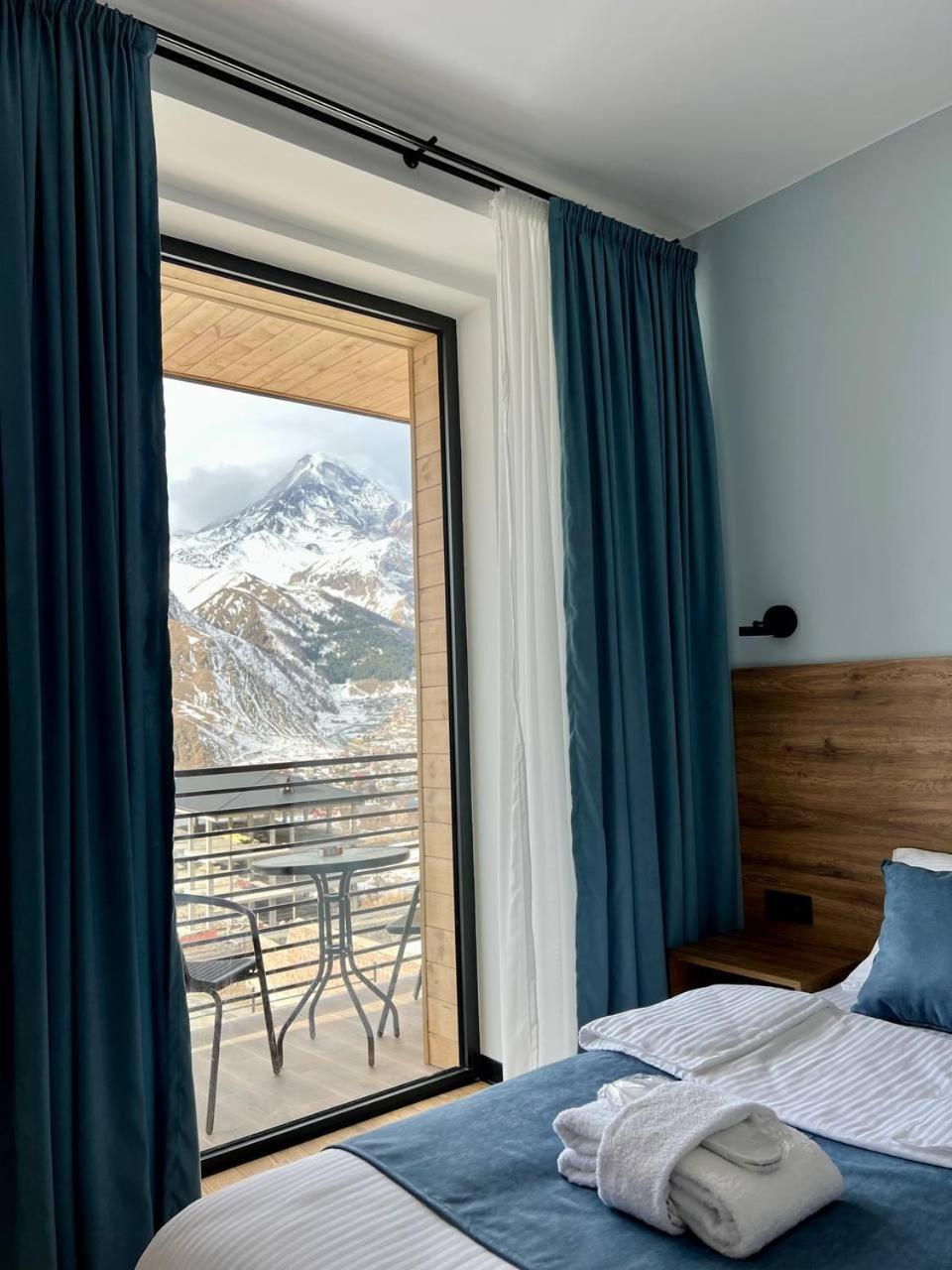 Kazbegi Hotel Grand View Ngoại thất bức ảnh