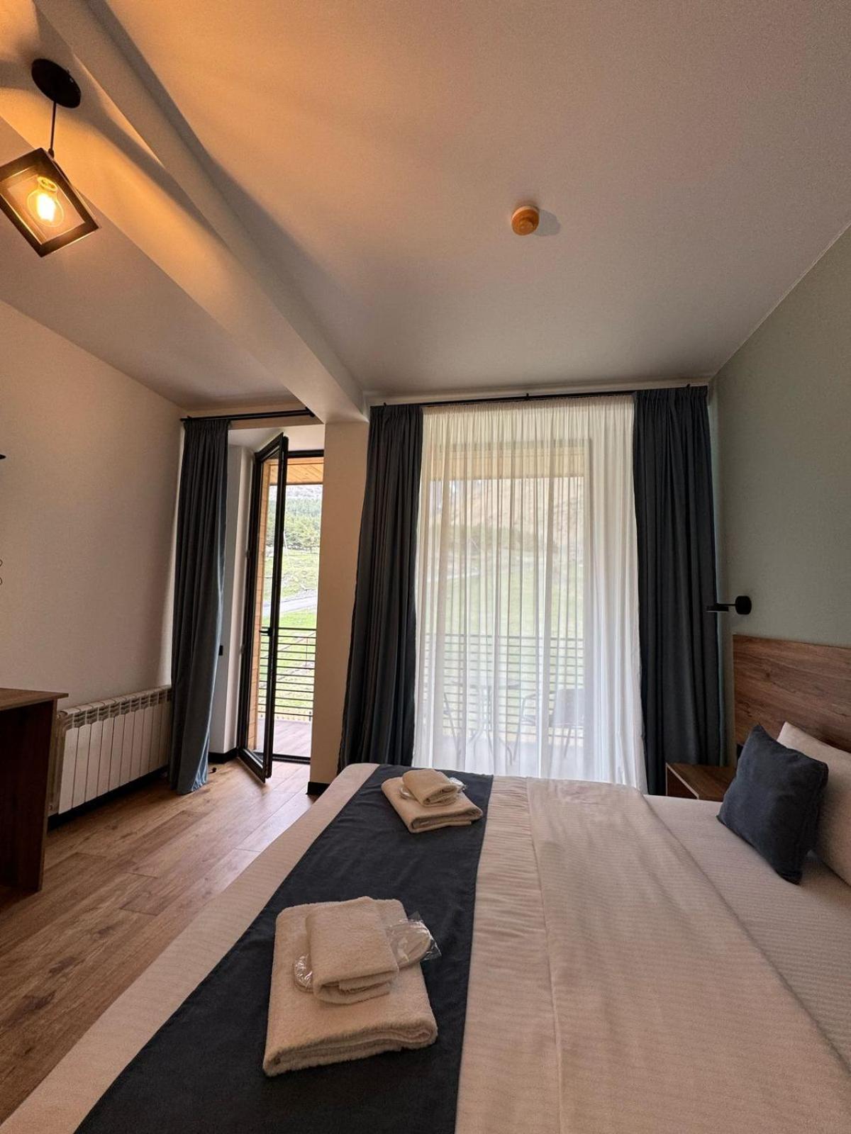 Kazbegi Hotel Grand View Ngoại thất bức ảnh