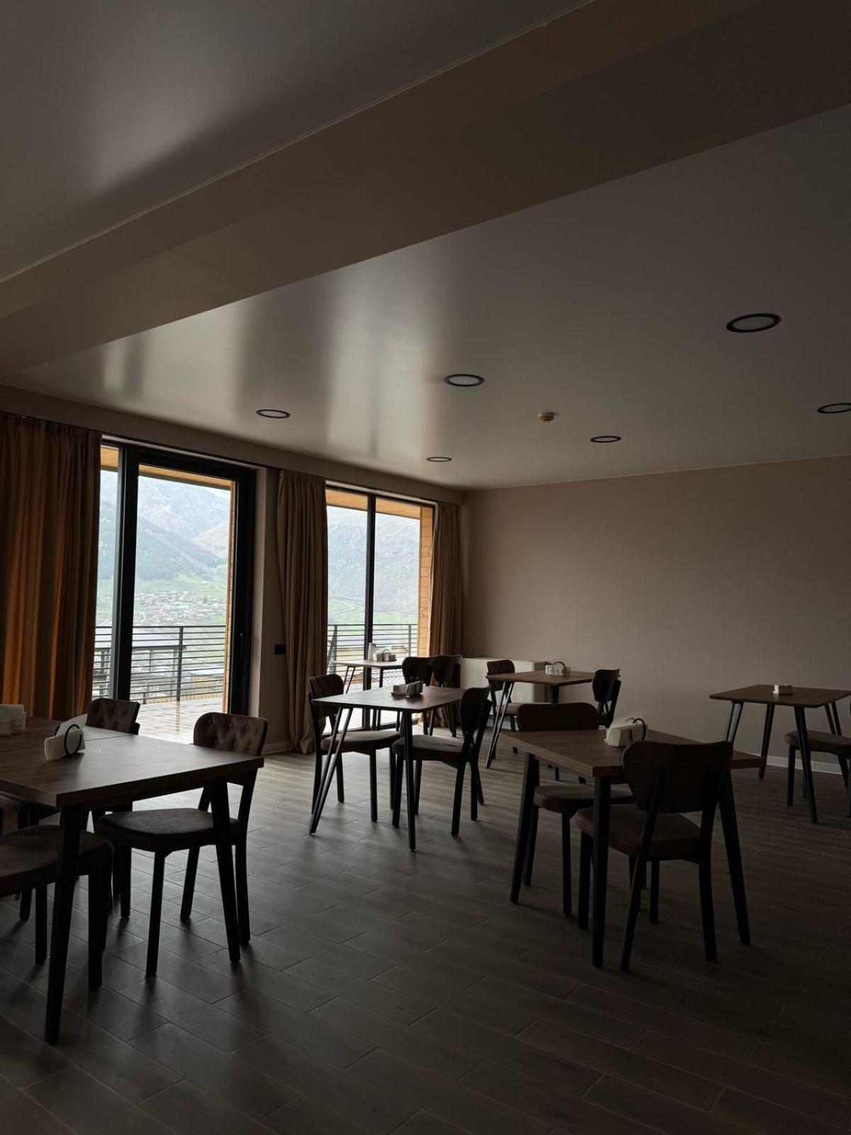 Kazbegi Hotel Grand View Ngoại thất bức ảnh