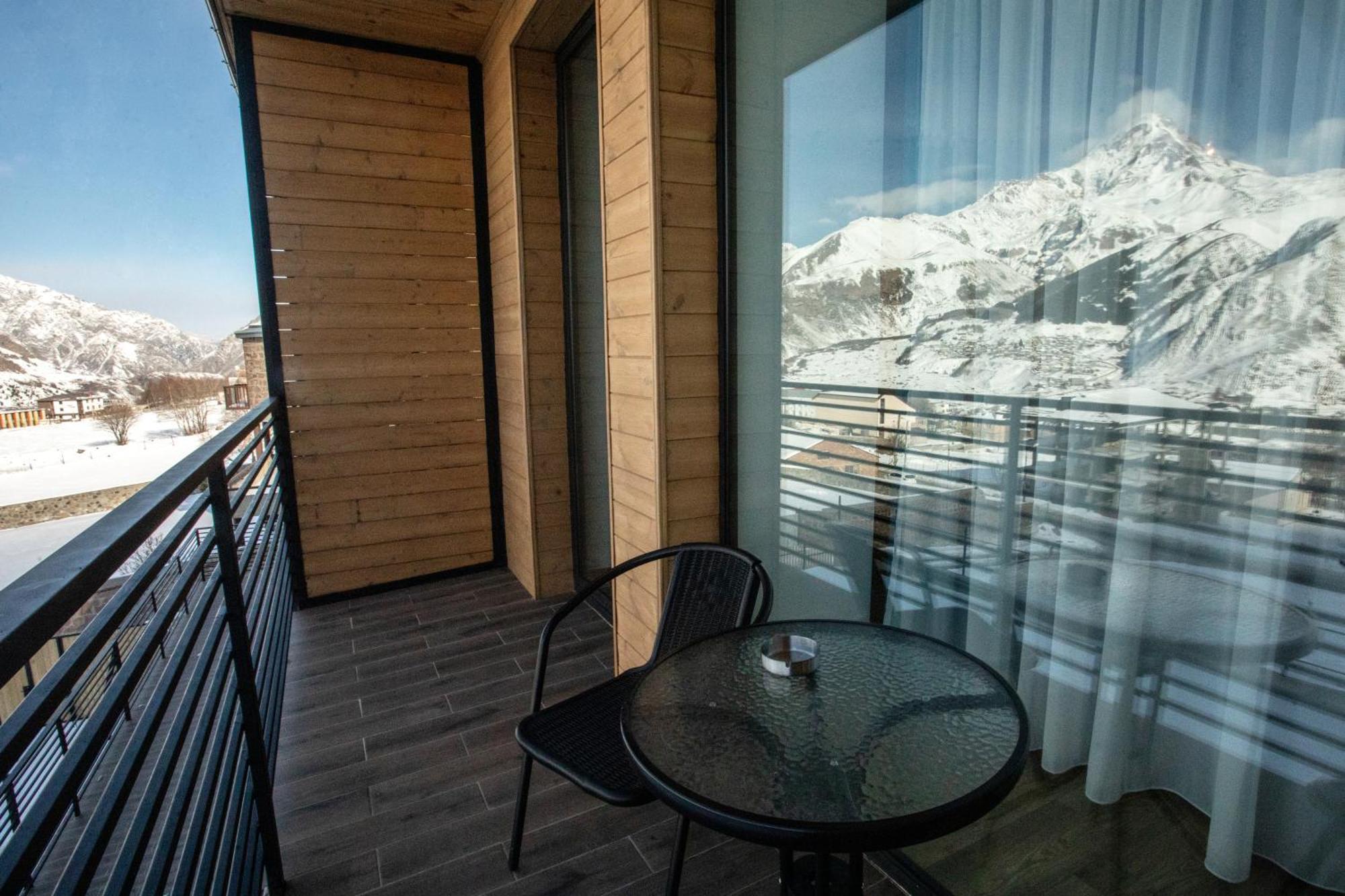 Kazbegi Hotel Grand View Ngoại thất bức ảnh